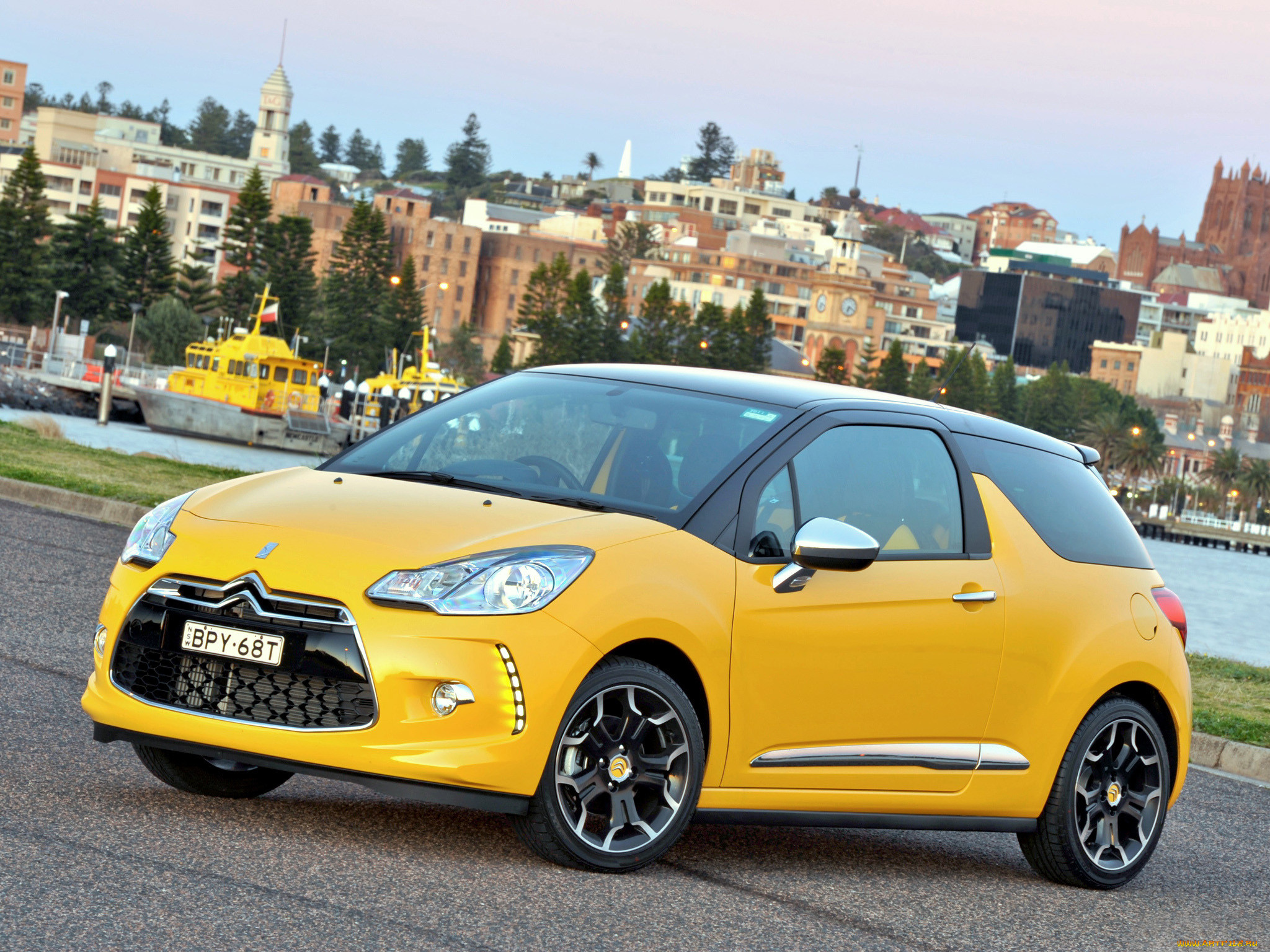 Citroen ds3 красный